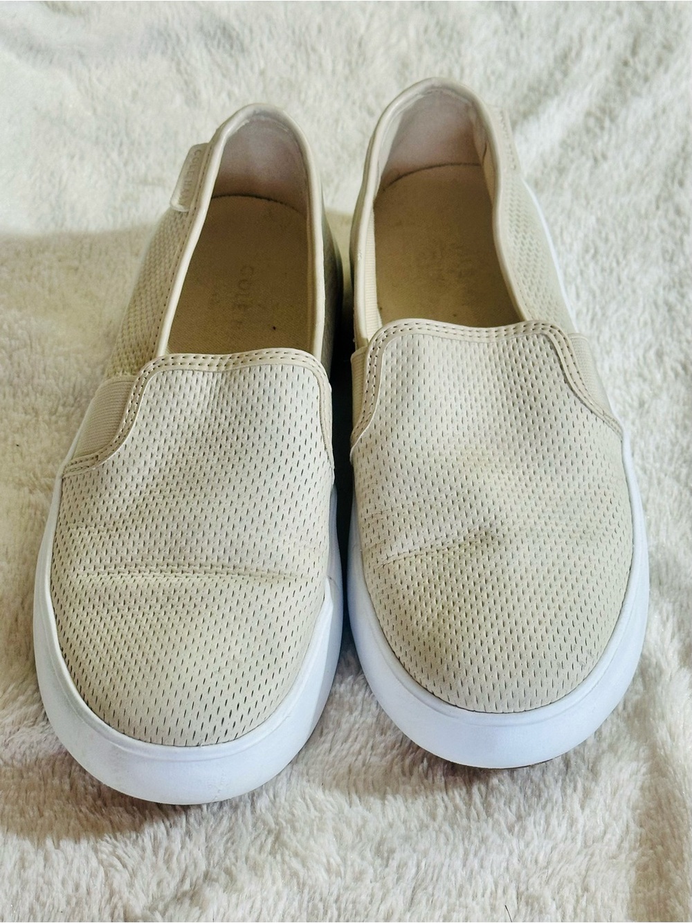 Cole Haan W14604 GrandØS Ivory Slip On Sneakers Women’s 8B Comfort Shoes
